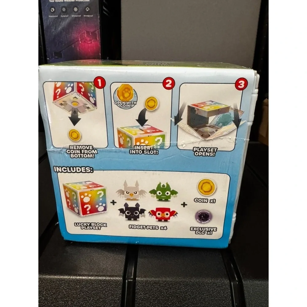 Pet Simulator X Action Figure Playset- Open With Coin‎ (Fidget Action) Brand New